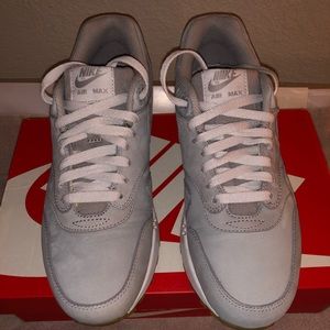 Nike Air Max 1 Leather Premium